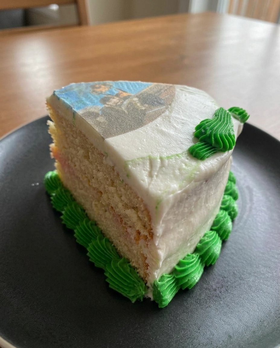 Photo Cake 12 Basic ingredients for a photo cake including cream cheese and graham crackers