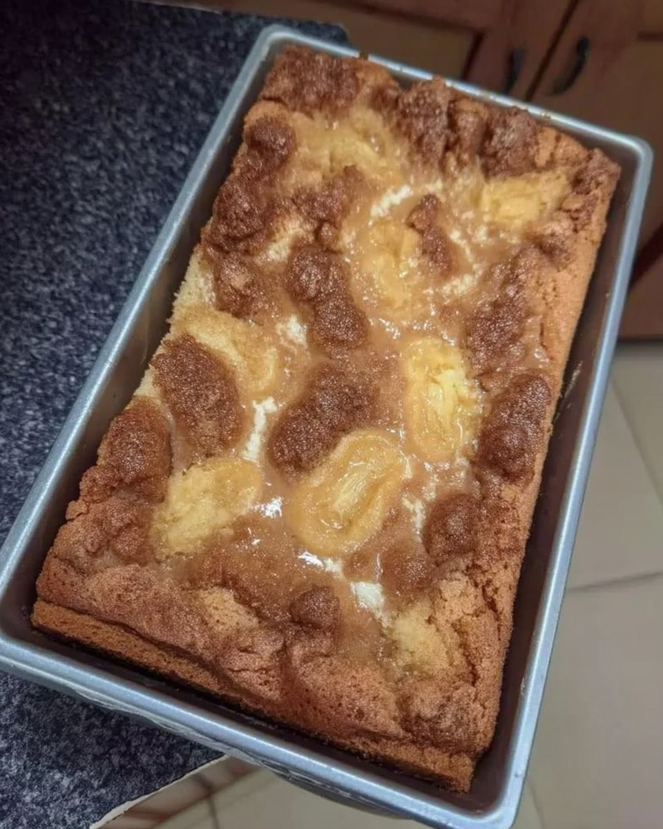 Ooey Gooey Butter Cake 14 Ooey gooey butter cake served with fresh raspberries